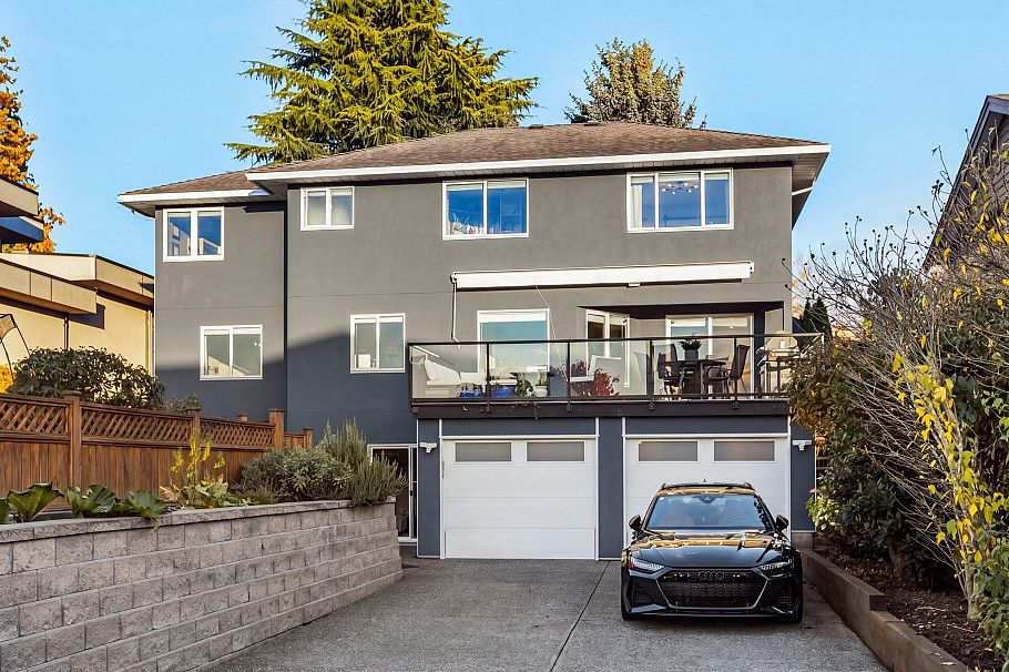 1417 Jones Avenue North Vancouver, BC - 22