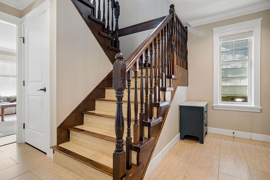 768 E 11th Avenue Vancouver, BC - 20