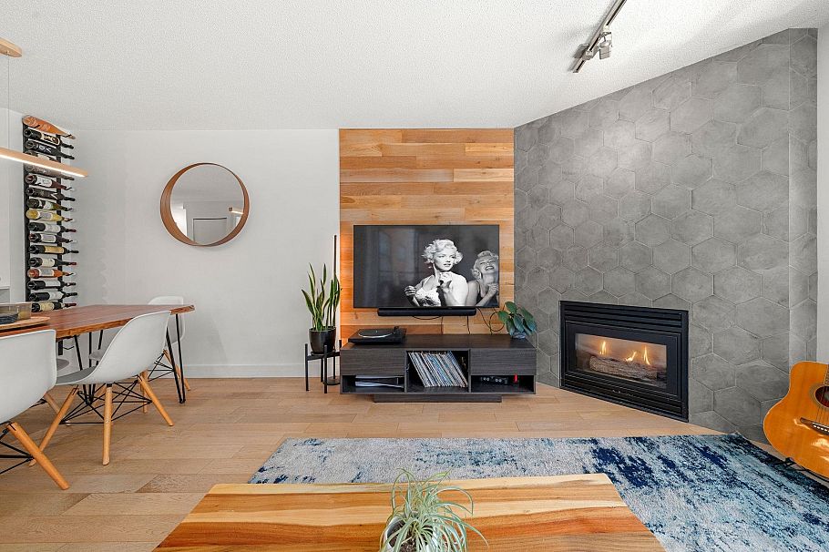 404 124 W 3rd Street North Vancouver, BC - 19