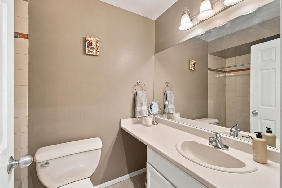 806 Roche Point Drive North Vancouver, BC - 30