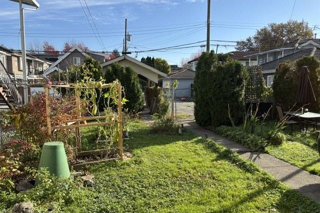 850 Nanaimo Street Vancouver, BC - 17