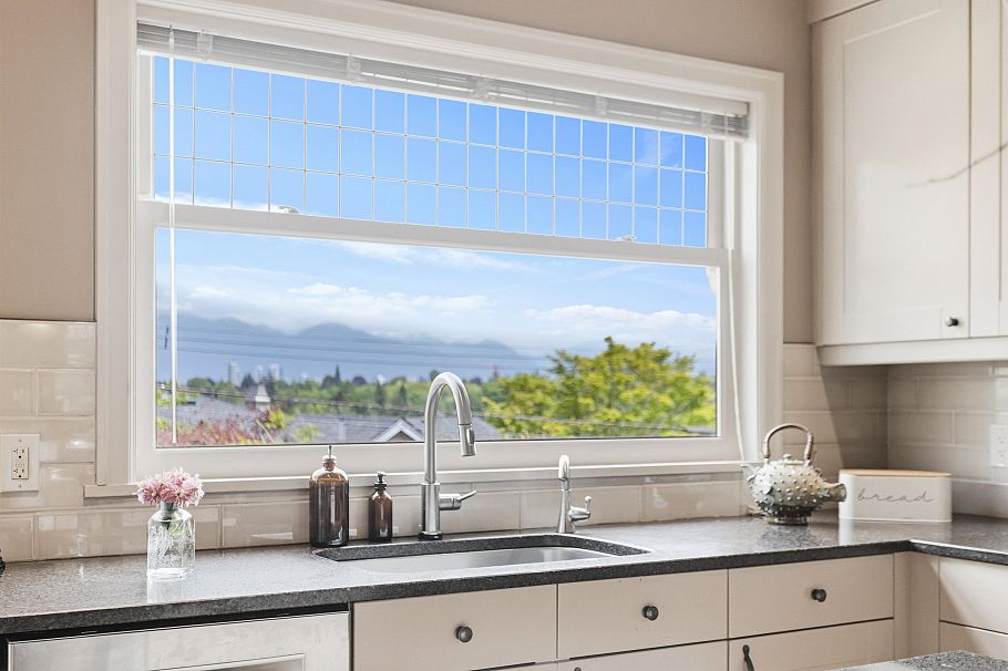 1971 W 36th Avenue Vancouver, BC - 8