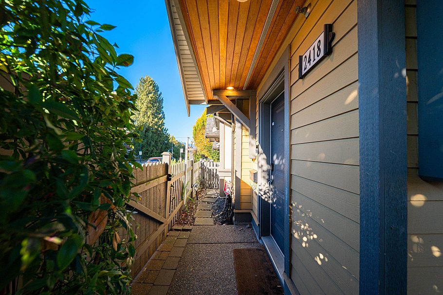 2418 St. Catherines Street Vancouver, BC - 3