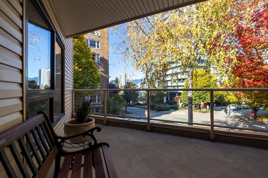 203 1080 Broughton Street Vancouver, BC - 25