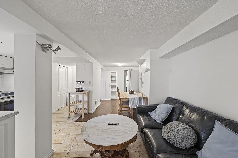 3588 W King Edward Avenue Vancouver, BC - 24