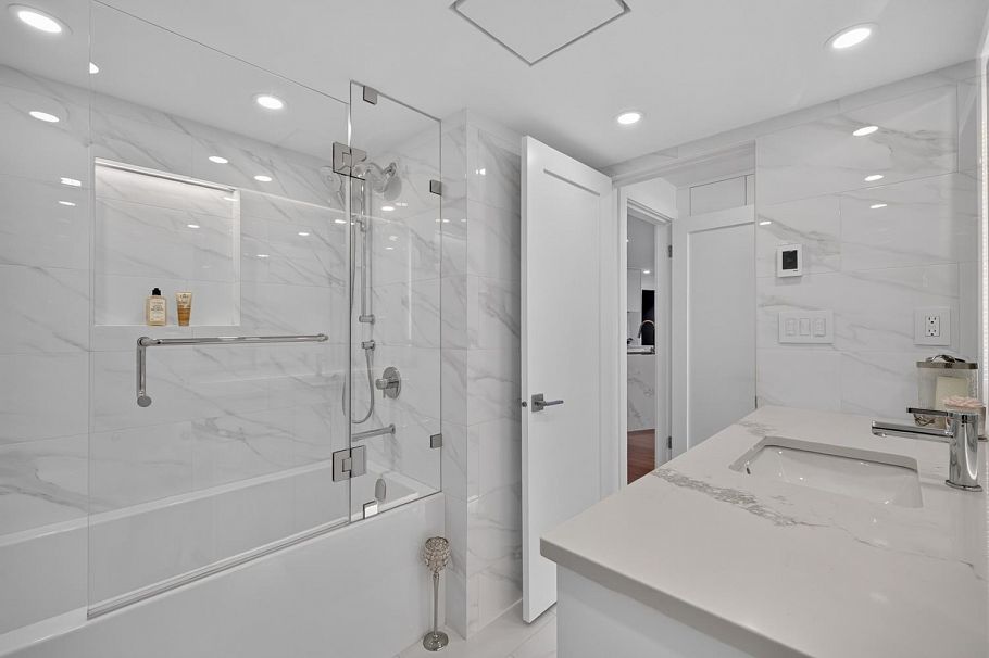 903 995 Roche Point Drive North Vancouver, BC - 24