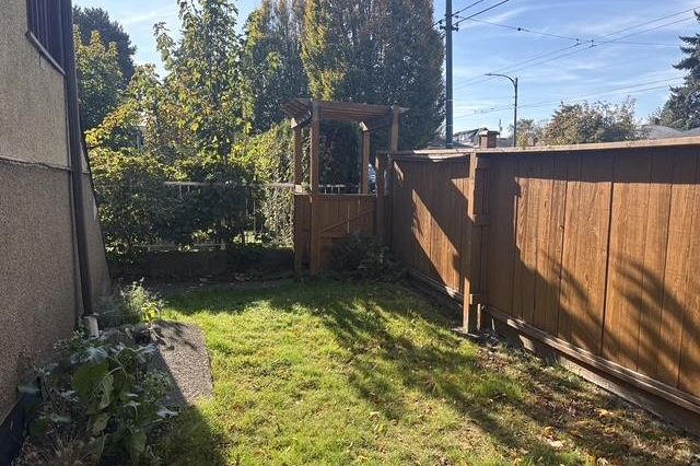 850 Nanaimo Street Vancouver, BC - 19