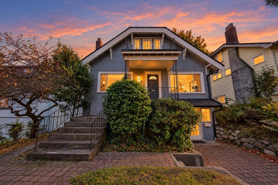 3588 W King Edward Avenue Vancouver, BC - 2