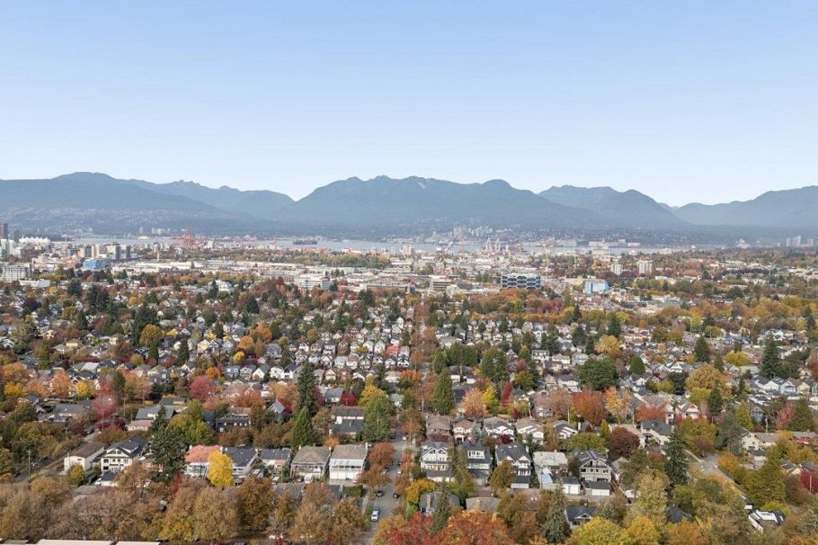 1104 E 18th Avenue Vancouver, BC - 28