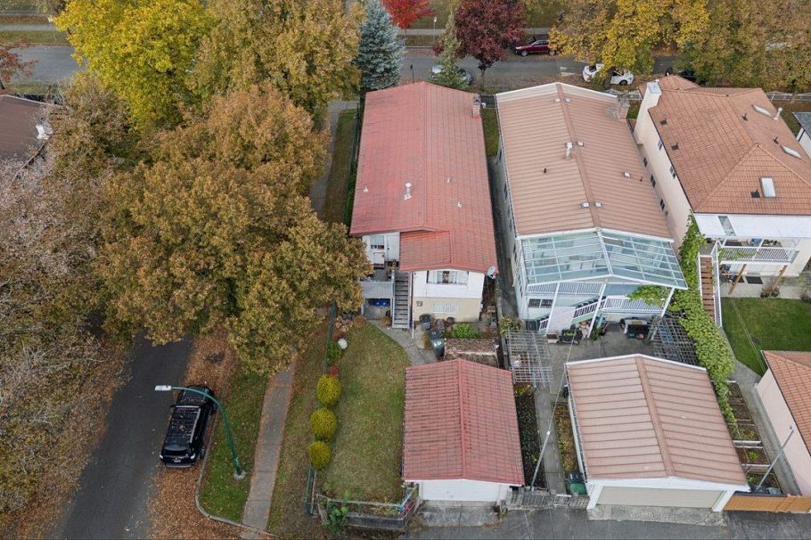 1104 E 18th Avenue Vancouver, BC - 25