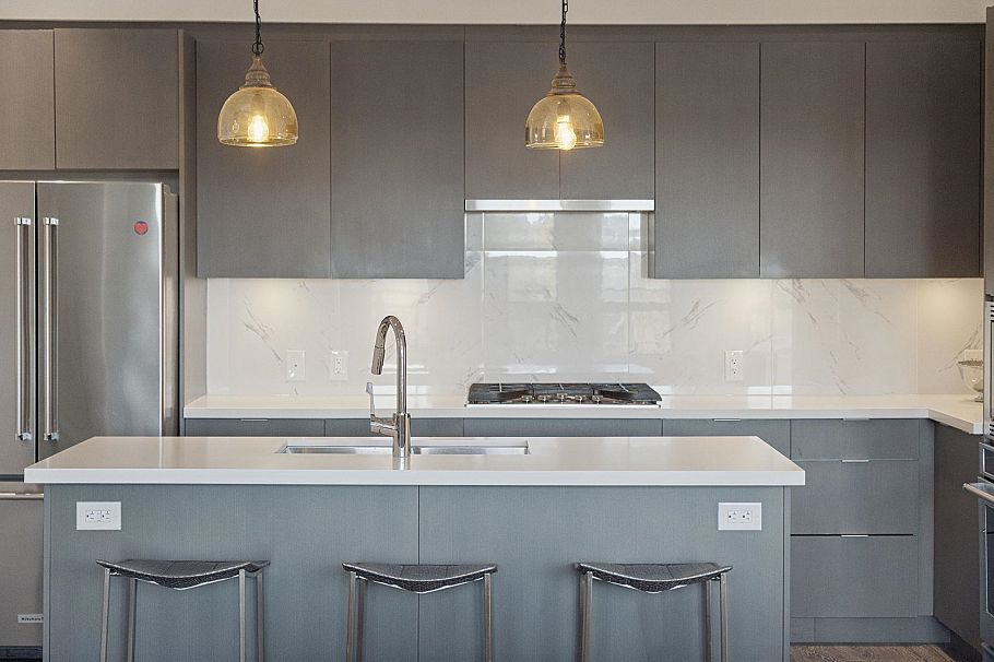 507 3602 Aldercrest Drive North Vancouver, BC - 10
