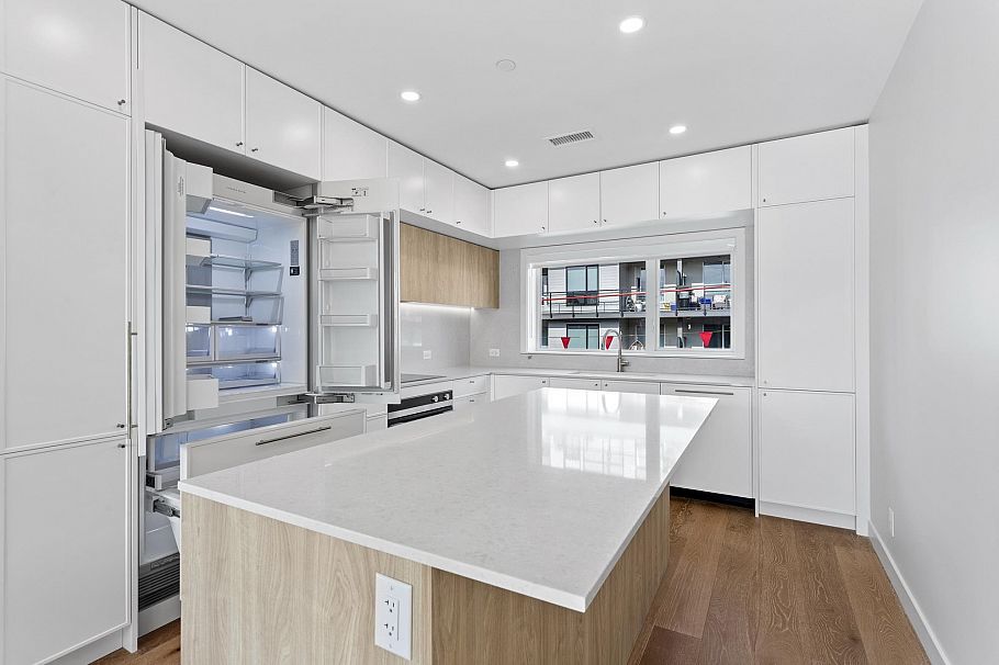 234 602 E 2nd Street North Vancouver, BC - 6