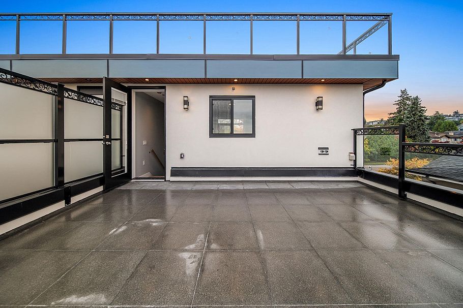 2 2557 W King Edward Avenue Vancouver, BC - 19