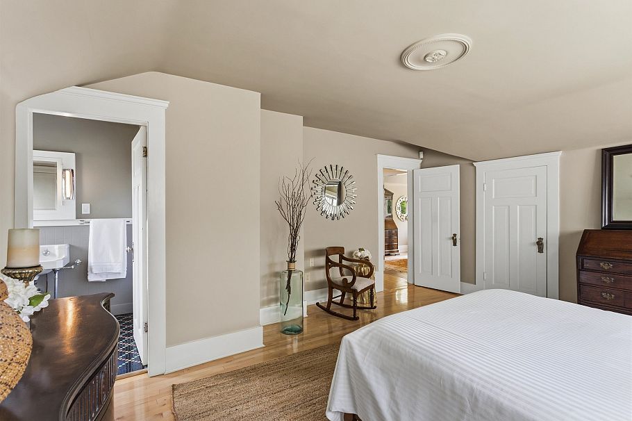 1971 W 36th Avenue Vancouver, BC - 13