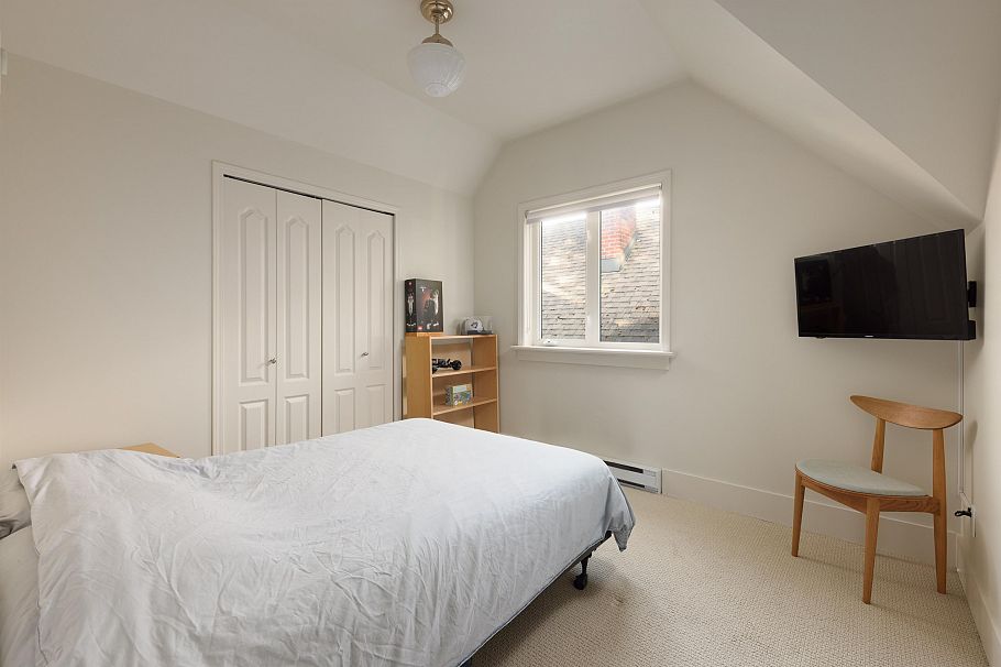 455 W 22nd Avenue Vancouver, BC - 17