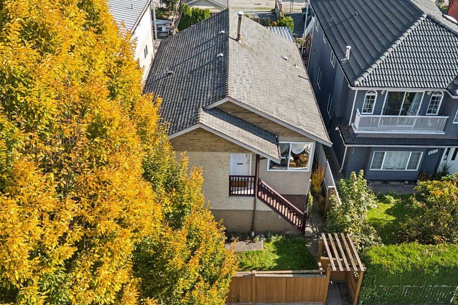 850 Nanaimo Street Vancouver, BC - 1