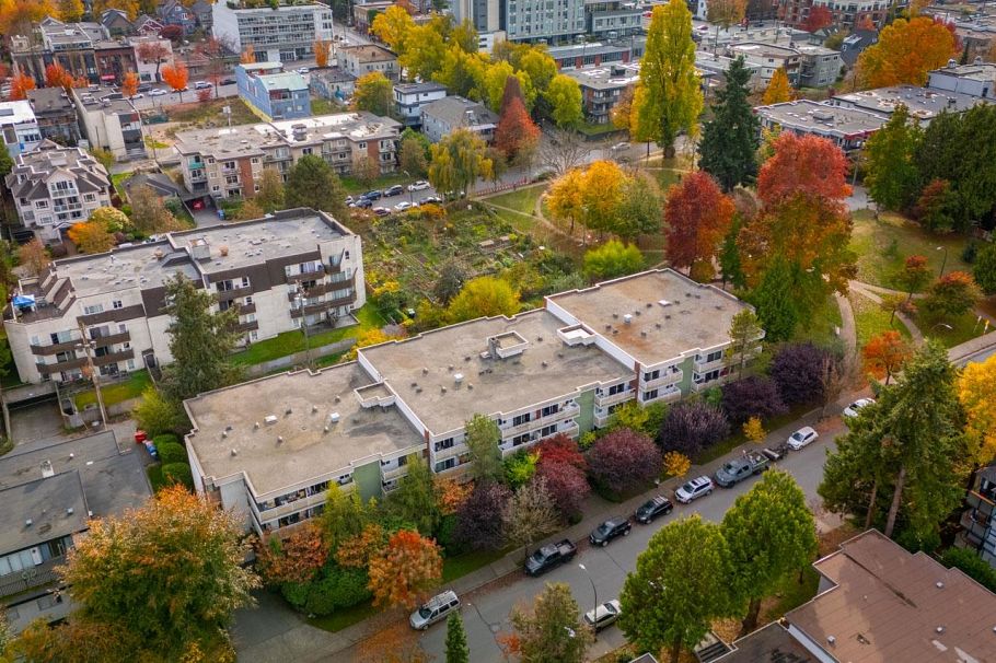 319 750 E 7th Avenue Vancouver, BC - 1