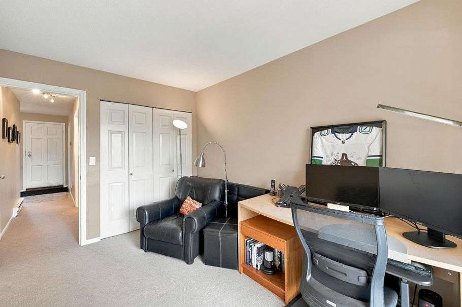 806 Roche Point Drive North Vancouver, BC - 27
