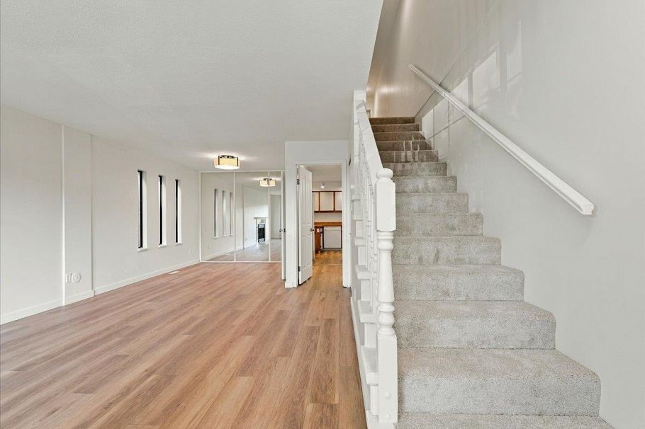 240 E 18th Street North Vancouver, BC - 8
