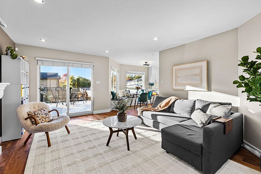 1417 Jones Avenue North Vancouver, BC - 12