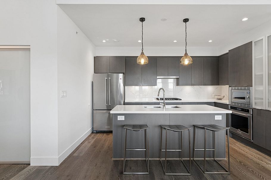 507 3602 Aldercrest Drive North Vancouver, BC - 11