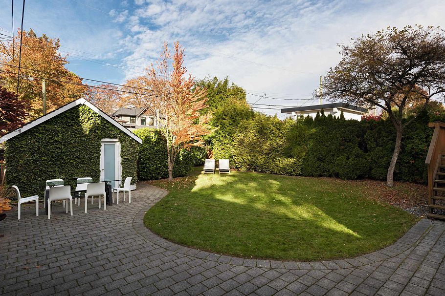 455 W 22nd Avenue Vancouver, BC - 26