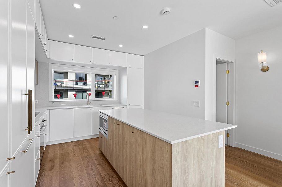 234 602 E 2nd Street North Vancouver, BC - 5