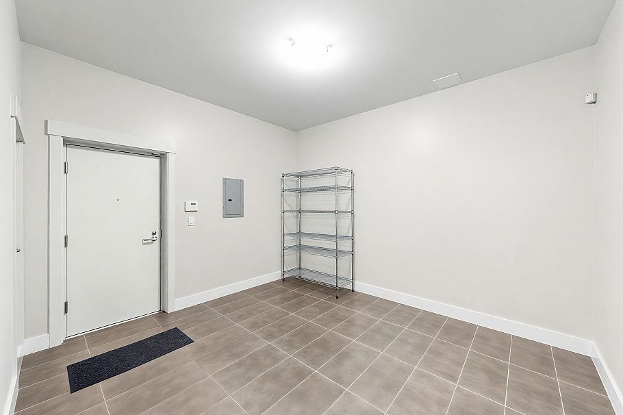 5978 Oak Street Vancouver, BC - 18