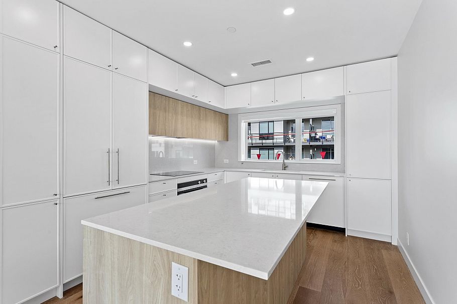 234 602 E 2nd Street North Vancouver, BC - 1