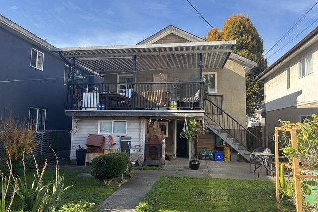 850 Nanaimo Street Vancouver, BC - 21