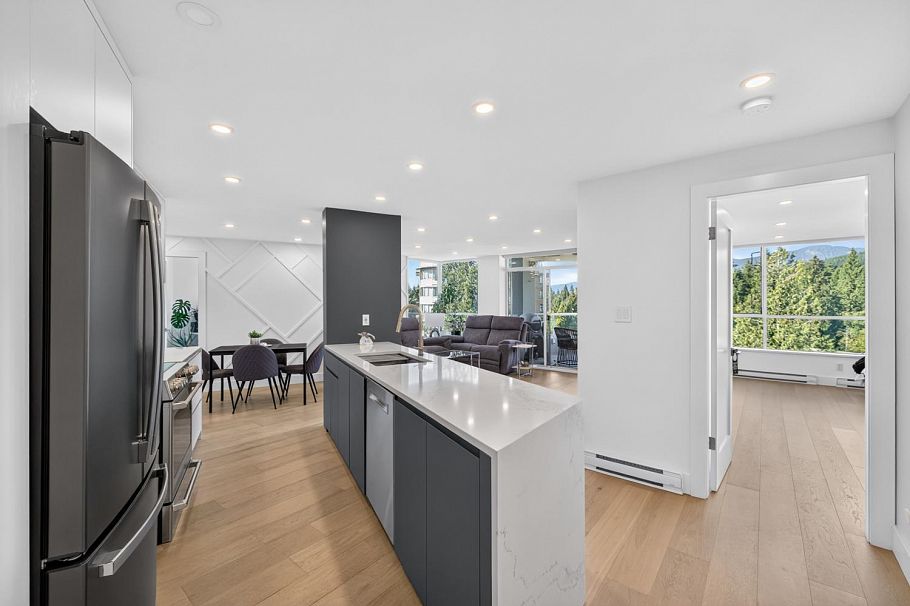 903 995 Roche Point Drive North Vancouver, BC - 1