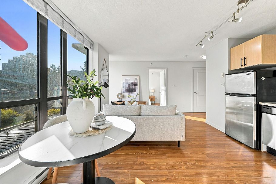709 1068 W Broadway Vancouver, BC - 9