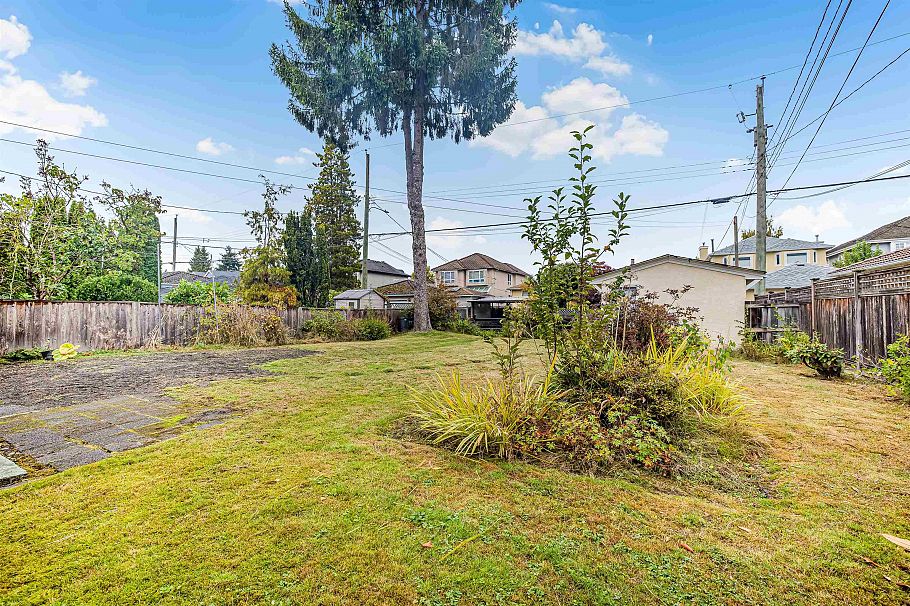 3039 W 20th Avenue Vancouver, BC - 38