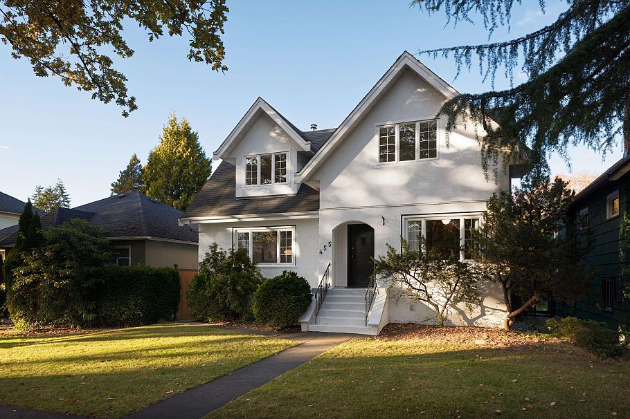 455 W 22nd Avenue Vancouver, BC - 1