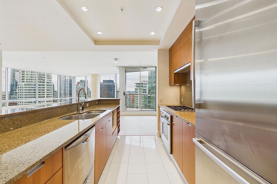 2403 1077 W Cordova Street Vancouver, BC - 12