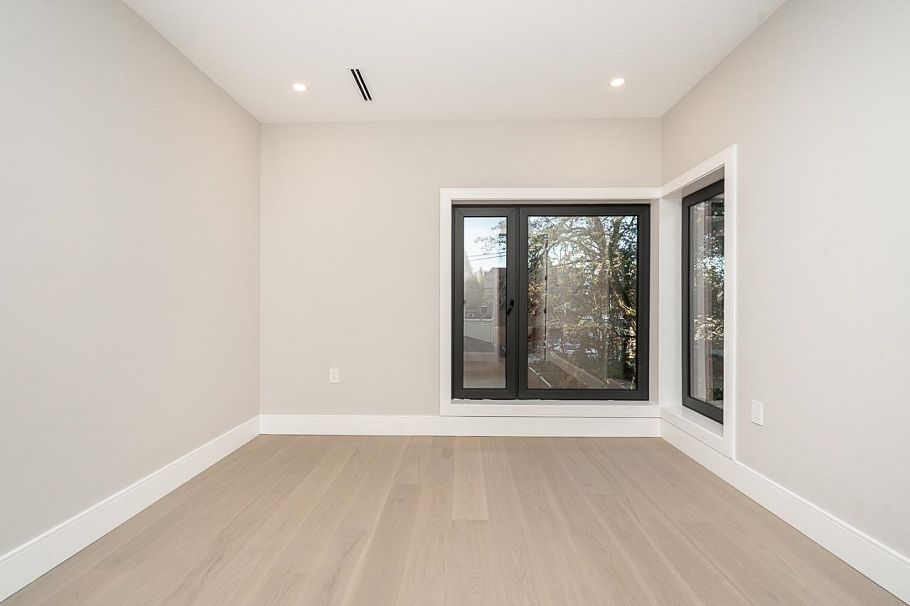 2 4579 W 11th Ave Avenue Vancouver, BC - 15