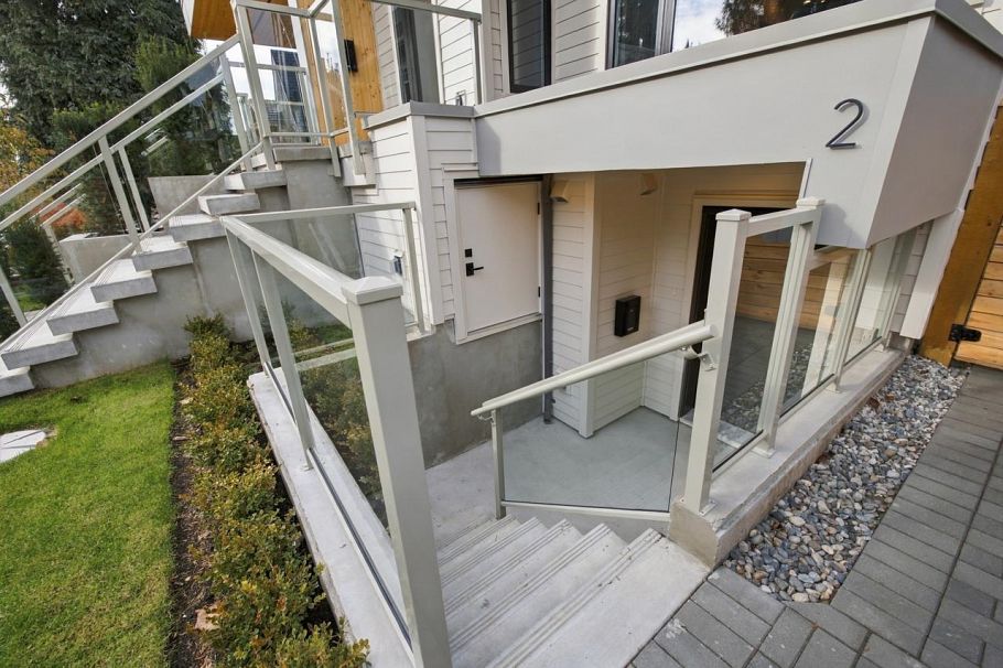 3547 W 38th Avenue Vancouver, BC - 35