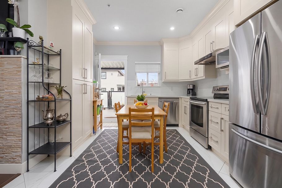 7936 Main Street Vancouver, BC - 5