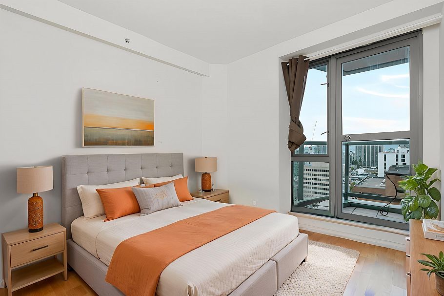 2401 1188 Howe Street Vancouver, BC - 13