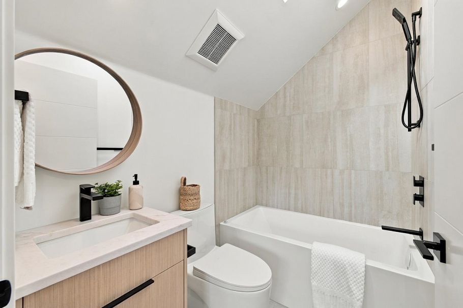 2 841 E 39th Avenue Vancouver, BC - 32