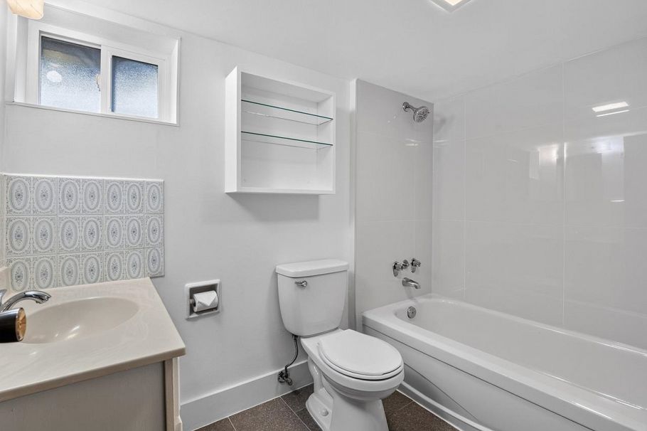 3807 Victoria Drive Vancouver, BC - 18