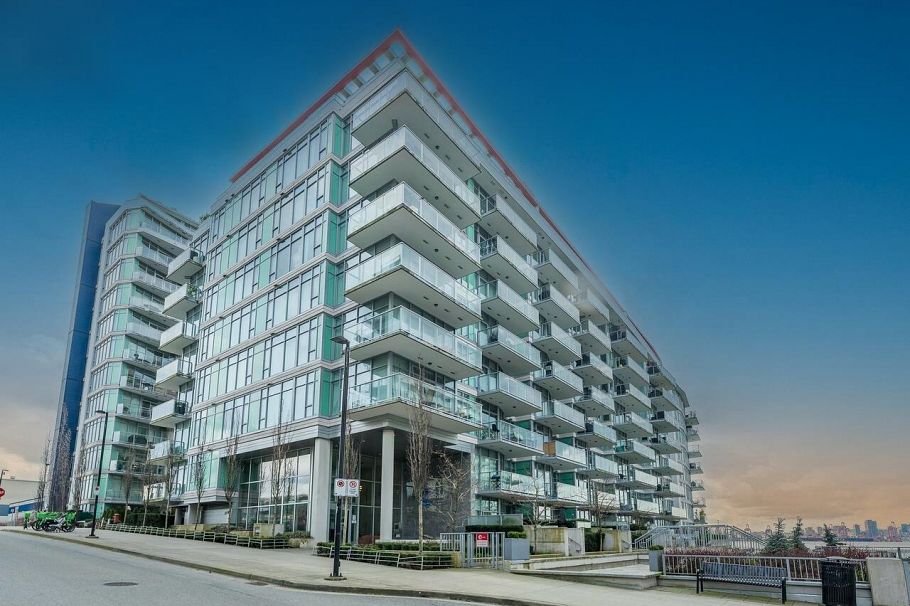 211 185 VICTORY SHIP WAY, North Vancouver BC V7L 0B2 North Vancouver, BC - 1