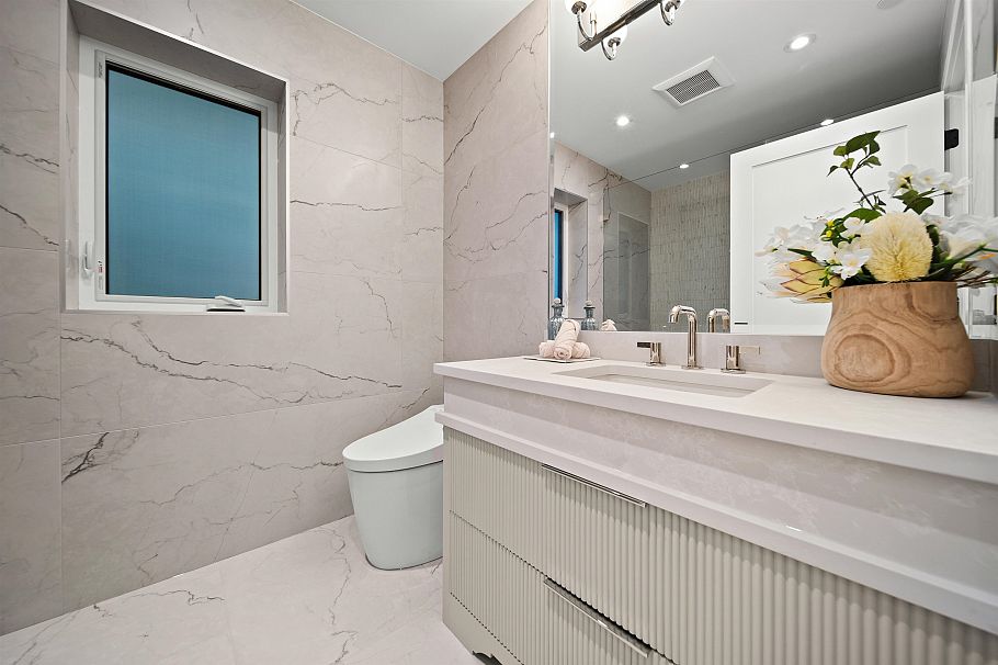 5595 Mackenzie Street Vancouver, BC - 17
