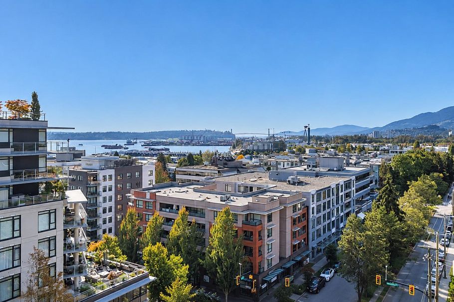 1004 170 W 1st Street North Vancouver, BC - 1
