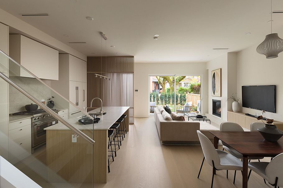 1 3351 W 13th Avenue Vancouver, BC - 14