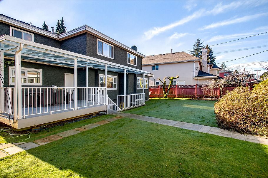1369 W 55th Avenue Vancouver, BC - 24