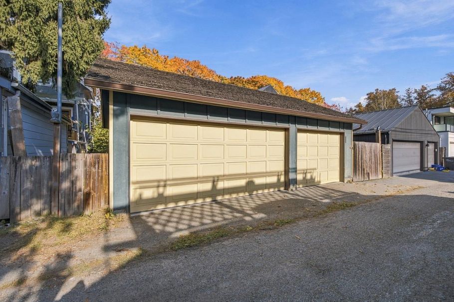 840 W 22nd Avenue Vancouver, BC - 23