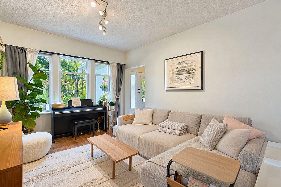 1701 Semlin Drive Vancouver, BC - 3