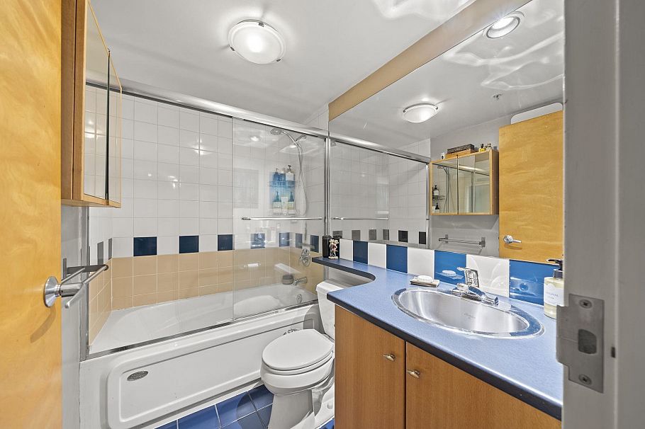 303 933 Seymour Street Vancouver, BC - 17