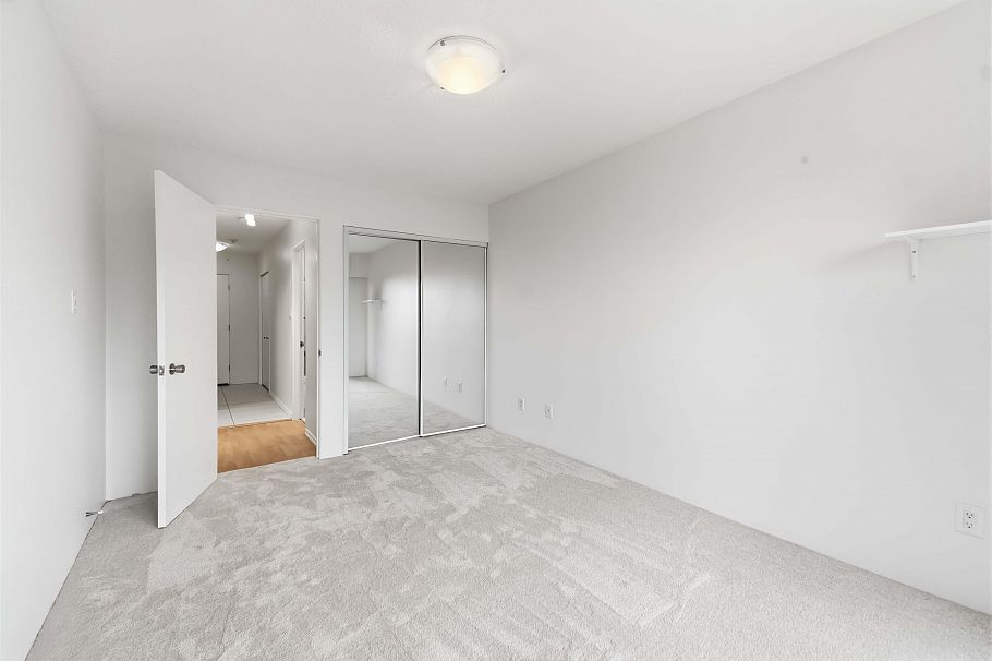302 211 W 3rd Street North Vancouver, BC - 13